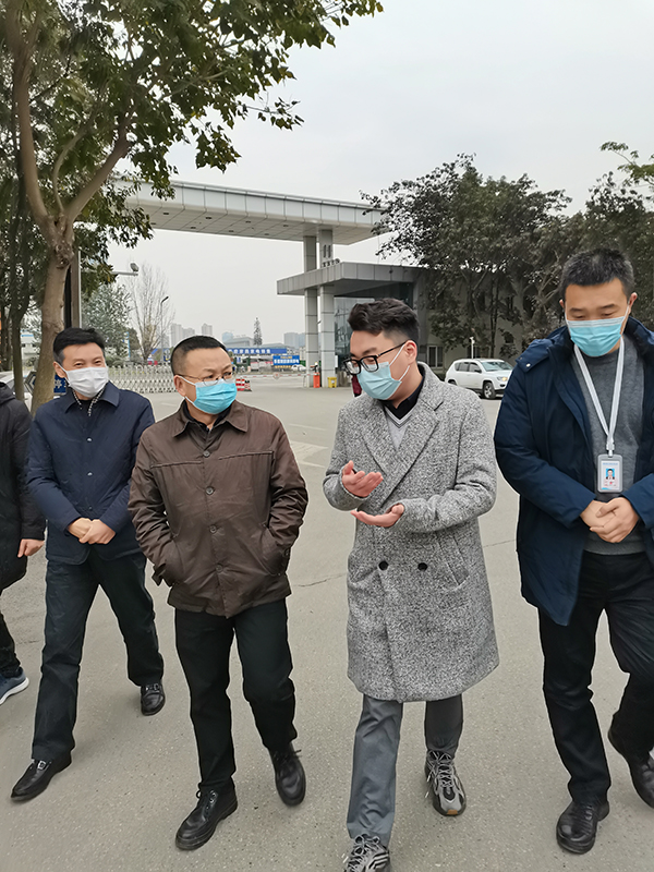 街道領導走訪川開集團并開展節前安全檢查工作